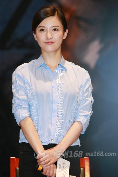 杨子姗亮相
